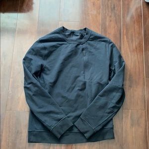 Lululemon’s city sweat pullover size small